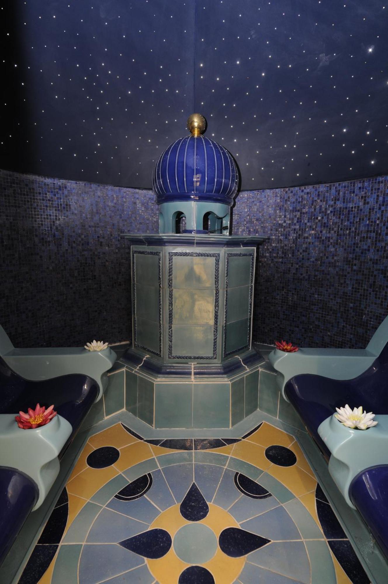 The Library Hotel Wellness Retreat Καλαβασός Εξωτερικό φωτογραφία