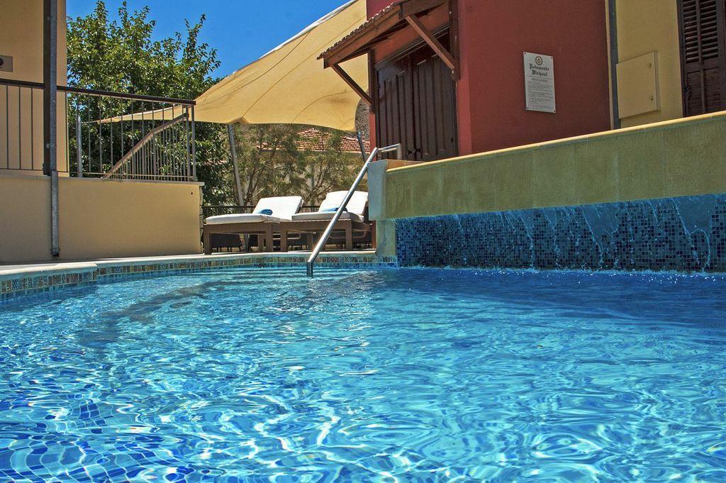 The Library Hotel Wellness Retreat Καλαβασός Εξωτερικό φωτογραφία